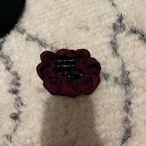 Equestrian Dressage Hairnet Clip NEW NEVER USED - Picture 2 of 2